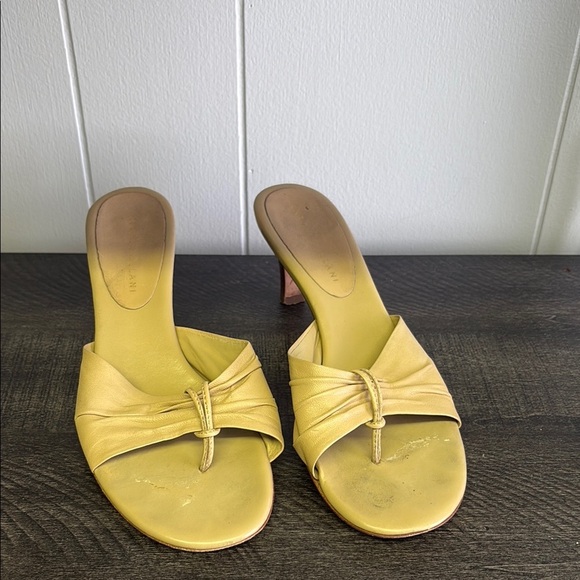 Vintage Antonio Melani Tan Women's Slide Sandals - Picture 1 of 5